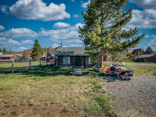 650 Critchfield St, Stanley, ID 83278