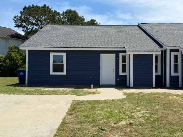 2102 E 3rd St #A, Greenville, NC 27858