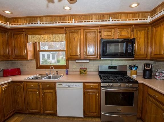 5th image of 3803 Dudley Dr