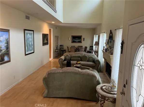 6816 Geyser Ave, Reseda, CA 91335