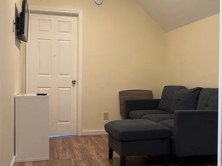 86 Elm St #3 — Photo 2