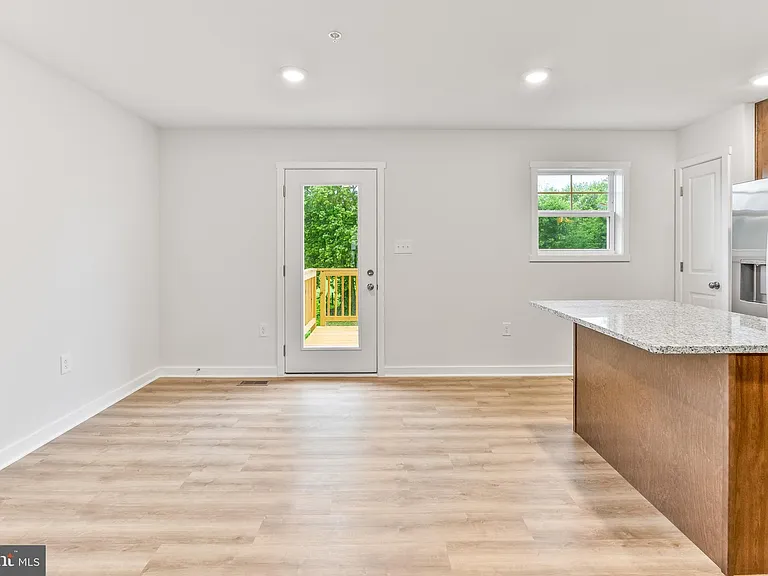147 Olga Dr — Photo 15