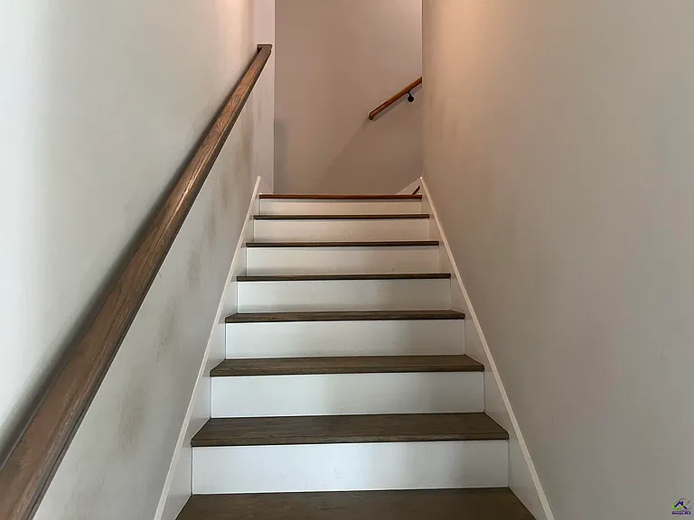 122 Rolling Woods Cir — Photo 3