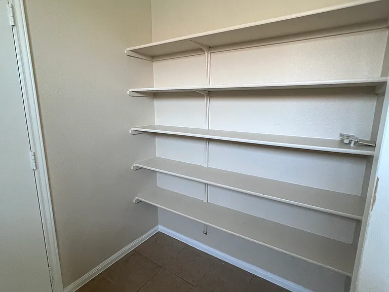 602 Taurus Dr — Photo 15
