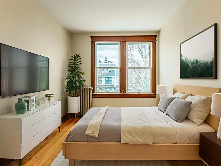 1236 Oates St NE — Photo 13