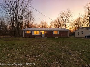 5424 S Waverly Rd, Lansing, MI 48911