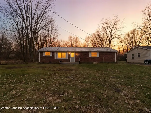 5424 S Waverly Rd, Lansing, MI 48911