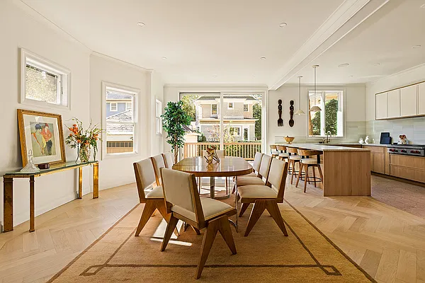 Dining area, photo 1