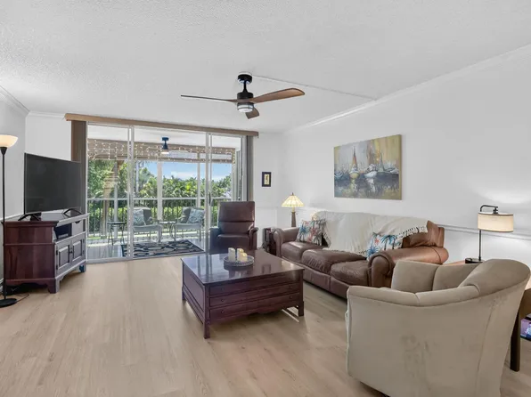 2809 Florida Boulevard #208, Delray Beach, FL 33483