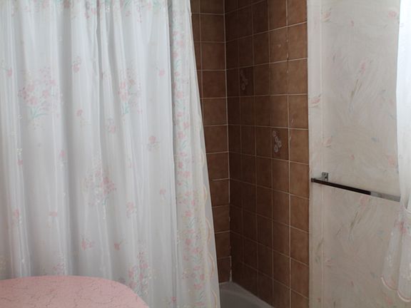 5th image of 6864 E Genesee St