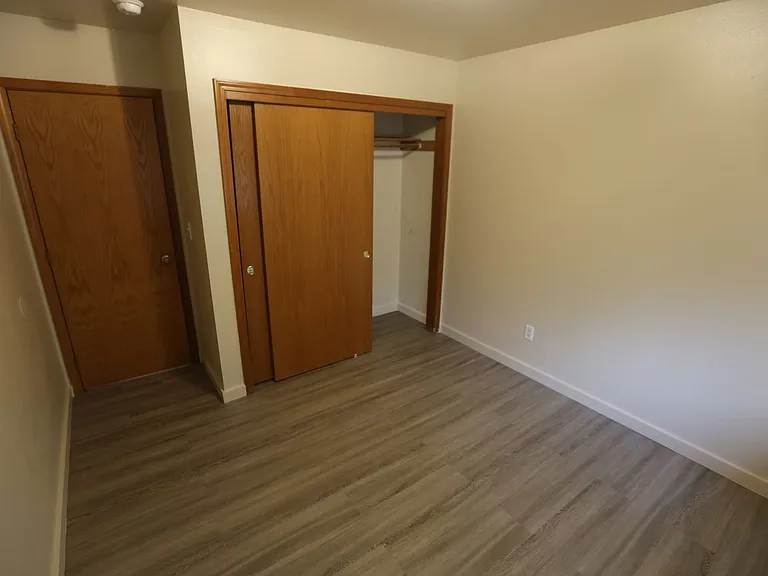 6910 E Crestwood Ct — Photo 9