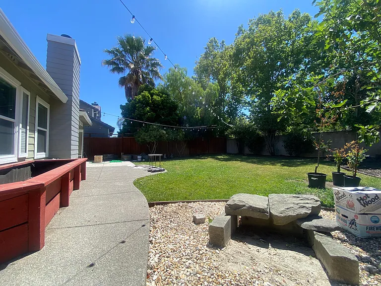 Stone Creek Dr — Photo 52