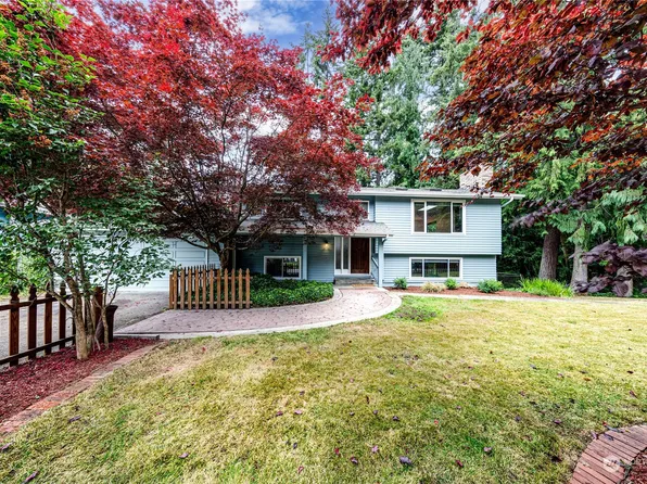 2405 W Hennessy Lane, Port Angeles, WA 98363