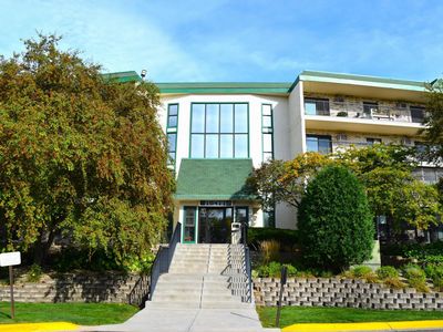 10411 Cedar Lake Rd APT 317, Minnetonka, MN, 55305