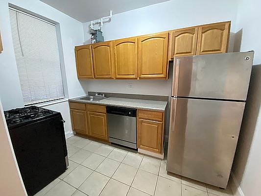 4th image of 48-35 46th St APT 1C