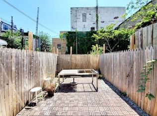 166 35th St APT 1, Brooklyn, NY 11232
