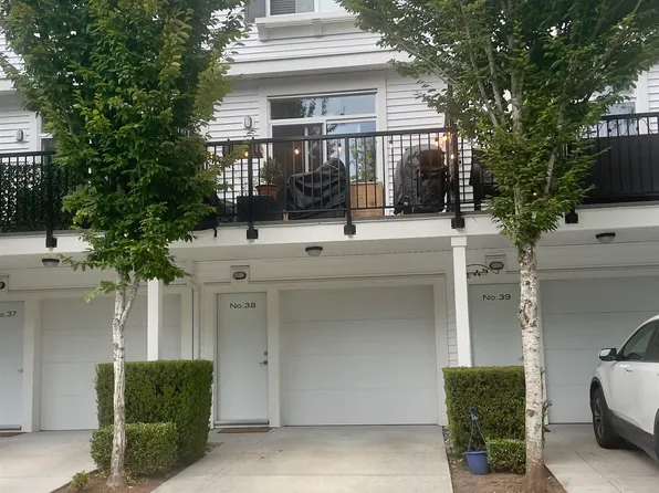 288 171st St #38, Surrey, BC V3Z 9P5
