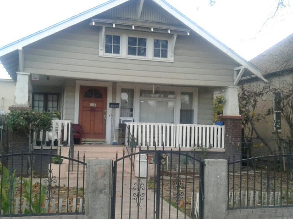 2nd image of 3066 E Illinois Ave
