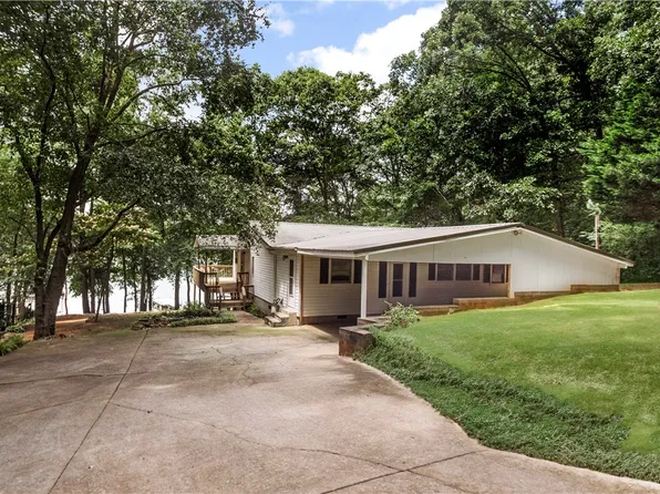 114 Beaver Ln, Townville, SC 29689