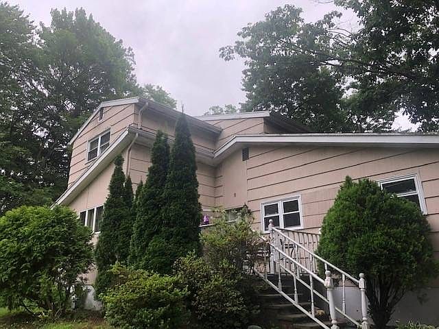 1st image of 8 Byron St