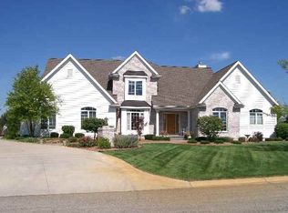 5355 N Sawgrass Ln, Leesburg, IN