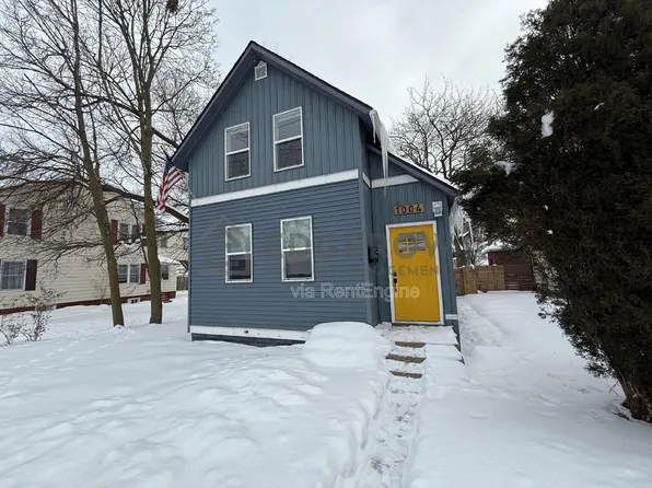 1004 Garfield Ave NW, Grand Rapids, MI 49504