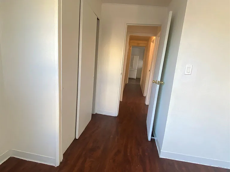 6728 Forest Ave — Photo 8