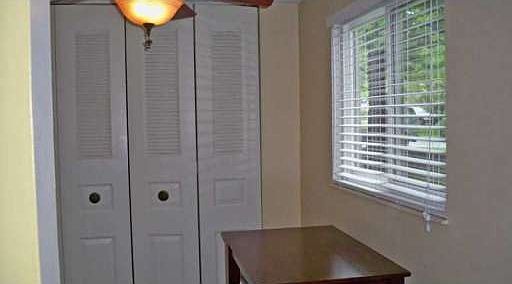 5th image of 240 Hembree Forest Cir