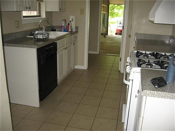 5th image of 9115 Woodland Oaks Dr