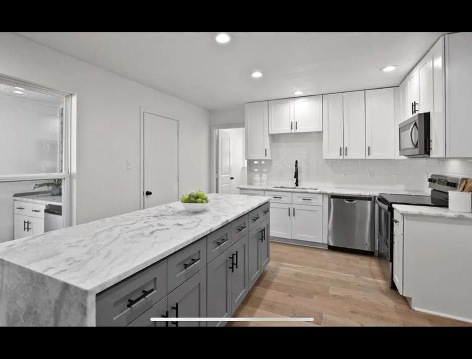 2nd image of 11136 Cactus Ln