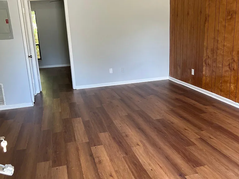 7841 Jasper Ave — Photo 2