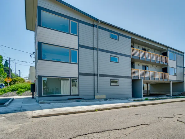 2720 SE Steele St #4, Portland, OR 97202