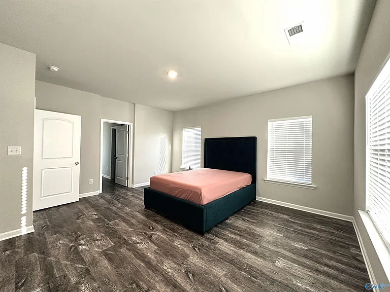 6528 Moon Crest Ln — Photo 9