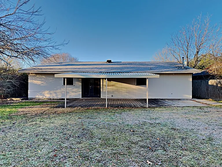 4108 Selene Dr — Photo 24