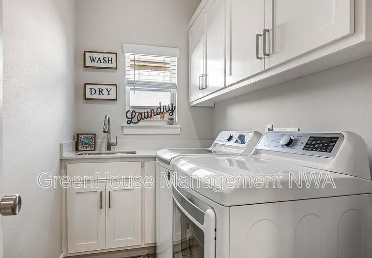 6207 SW Prism Path St — Photo 7