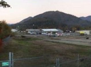 278 Mountain Fir Rd, Grants Pass, OR 97527