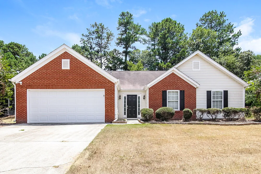3 bed, 2.0 bath, 2168 sqft, $3,080 — Photo 1