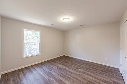 121 Saint George Ave — Photo 12