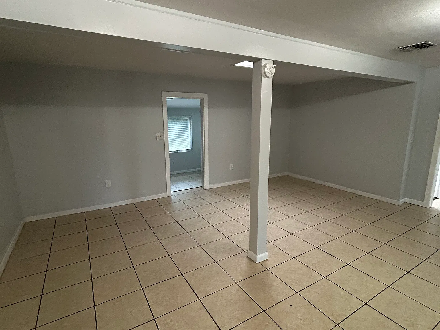 4 bed, 1622 sqft, $2,200 — Photo 4