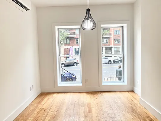 Rented by EastMount Realty LLC | media 15