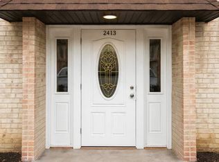 2413 Randall Ln APT 3B, Arlington Heights, IL 60004