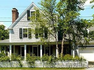 25 Mill St, Edgartown, MA 02539