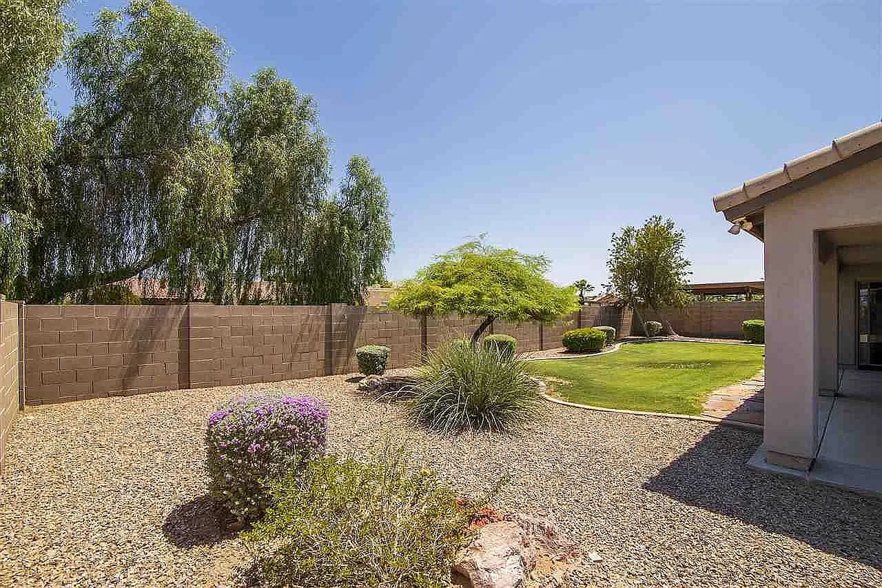 3 bed, 1693 sqft, $1,690 — Photo 2