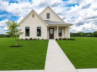 152 Roy Pace Dr, Gladewater, TX 75647