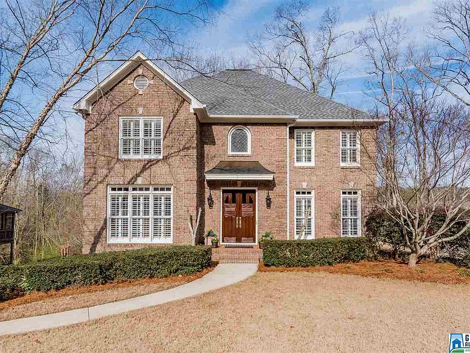 1st image of 555 Bristol Ln