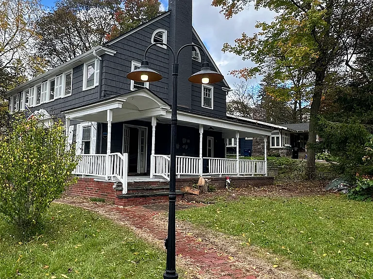 201 Salt Springs Rd — Photo 31