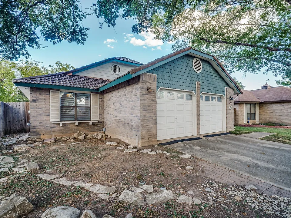 4459 Brushy Hl
