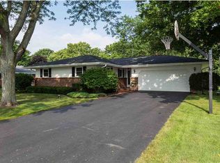 3693 Valerie Rd, Roscoe, IL 61073