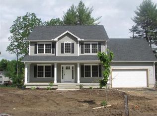 33 Bissonnette Cir, Southampton, MA 01073