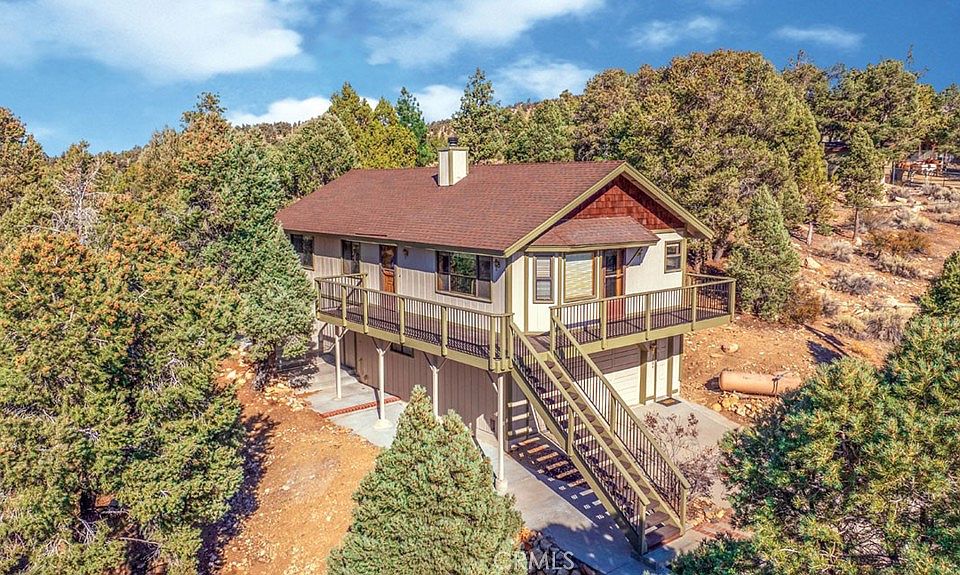 1st image of 46340 Pelican Dr